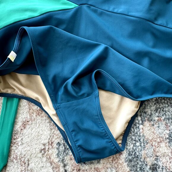 Summer Salt The Perfect Wrap One Piece Swimsuit Seaglass & Seaweed Size 14 Plus - Picture 11 of 12
